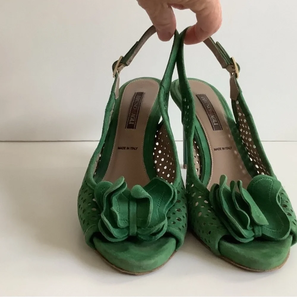 Bruno Magli Green Peep-Toe Heels - Picture 5 of 11